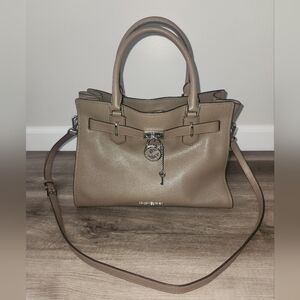 Michael Kors‎ Hamilton medium leather satchel Crossbody Handbag in Dusk Greige